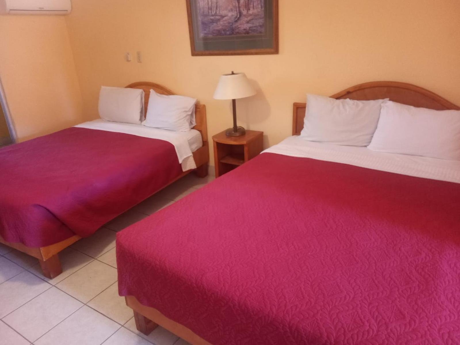 Hotel Sevilla Тихуана Экстерьер фото