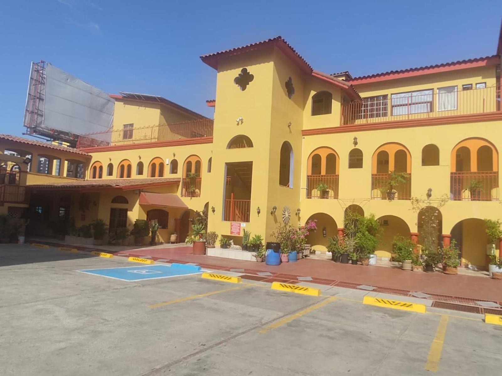 Hotel Sevilla Тихуана Экстерьер фото
