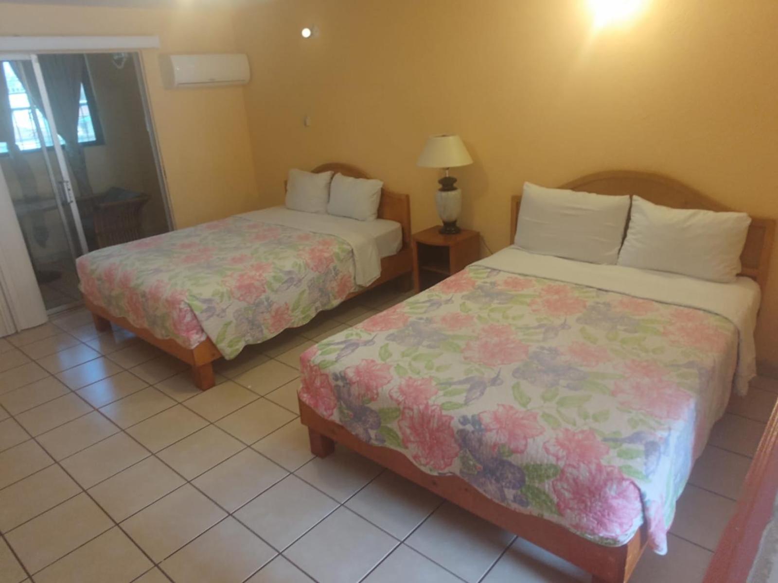 Hotel Sevilla Тихуана Экстерьер фото