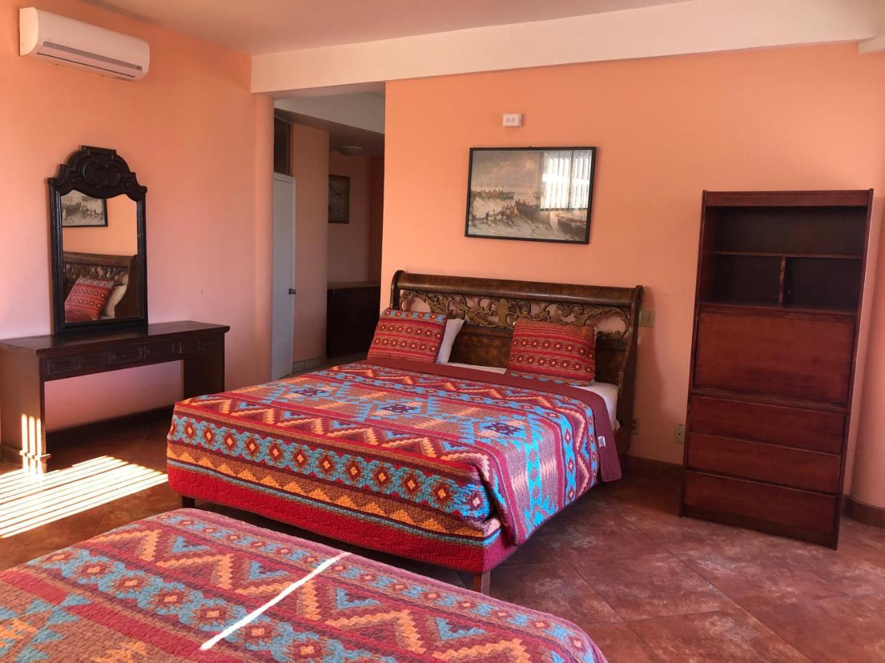 Hotel Sevilla Тихуана Экстерьер фото